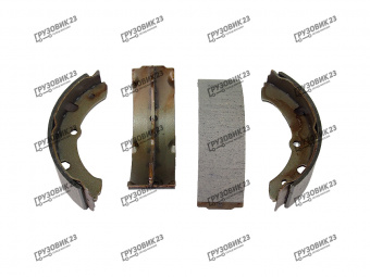 Колодки тормозные барабанные FN-2286/04494-25040 TOYOACE/DYNA